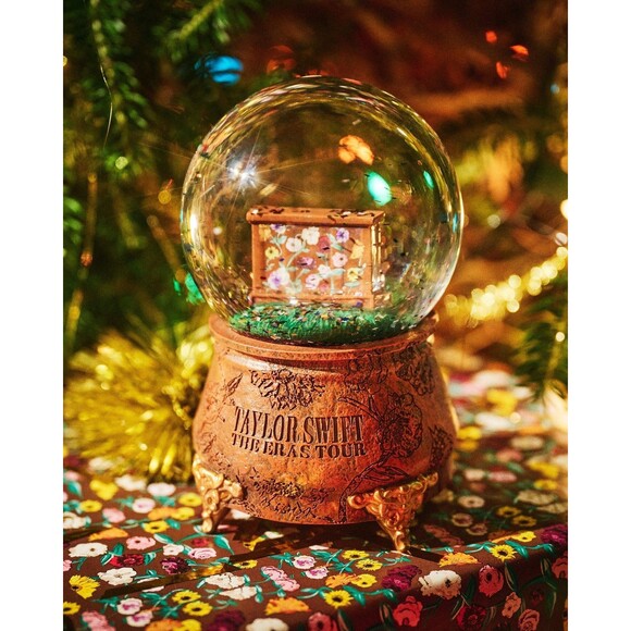 Taylor Swift Eras Tour Acoustic Piano Snow Globe IN HAND Limited Edition NEW - Picture 6 of 6
